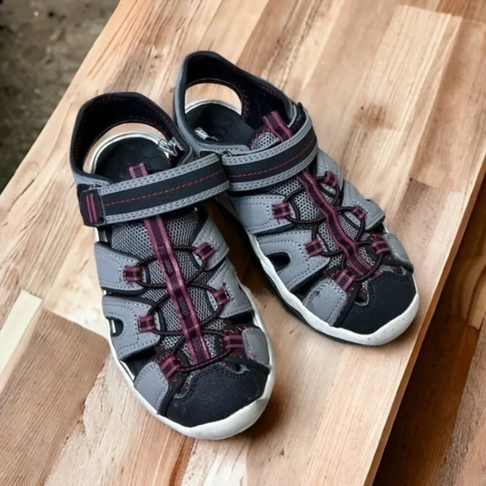 Cat & Jack closed toe sandals